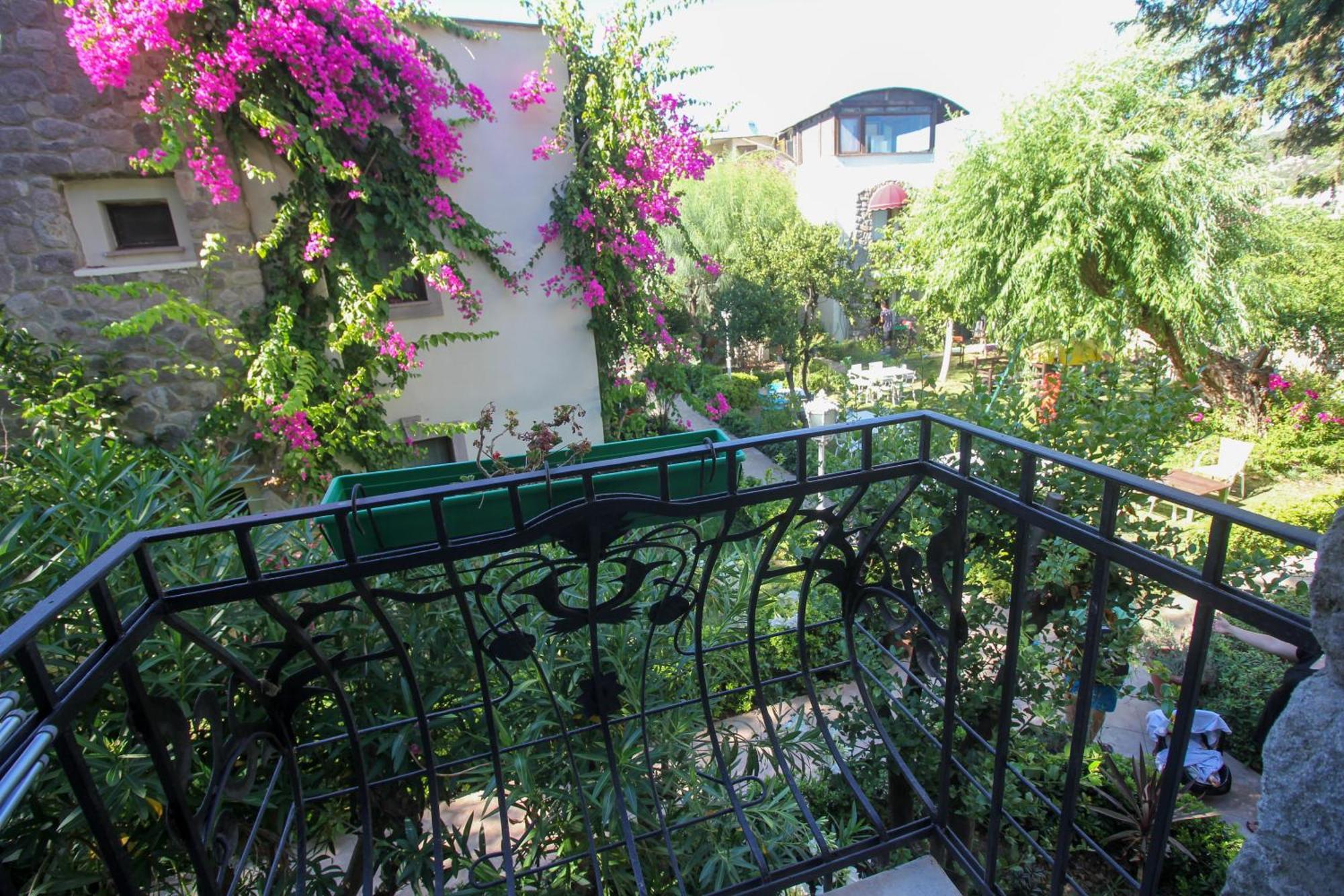 Bella Garden Hotel Бодрум Экстерьер фото